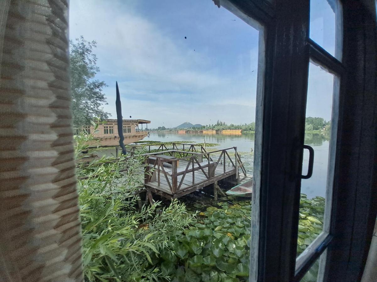 Lakeside Homestay Srinagar 외부 사진